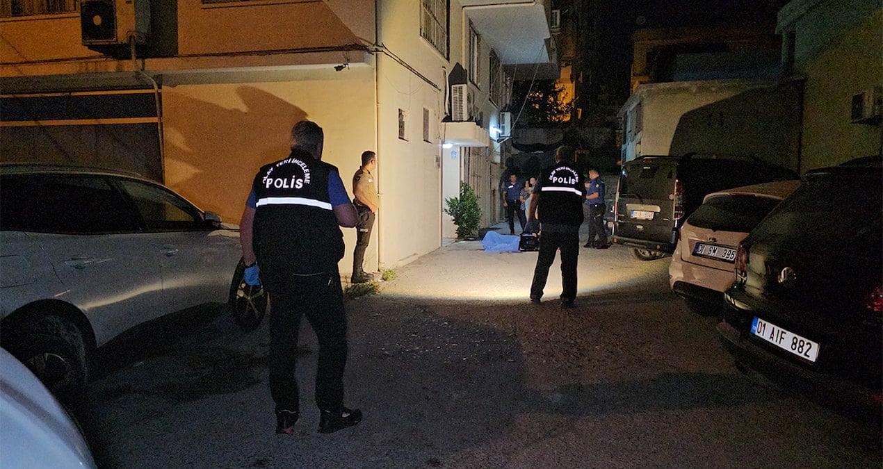 evinin onunde ugradigi silahli saldirida olduruldu pbFRg2Z5