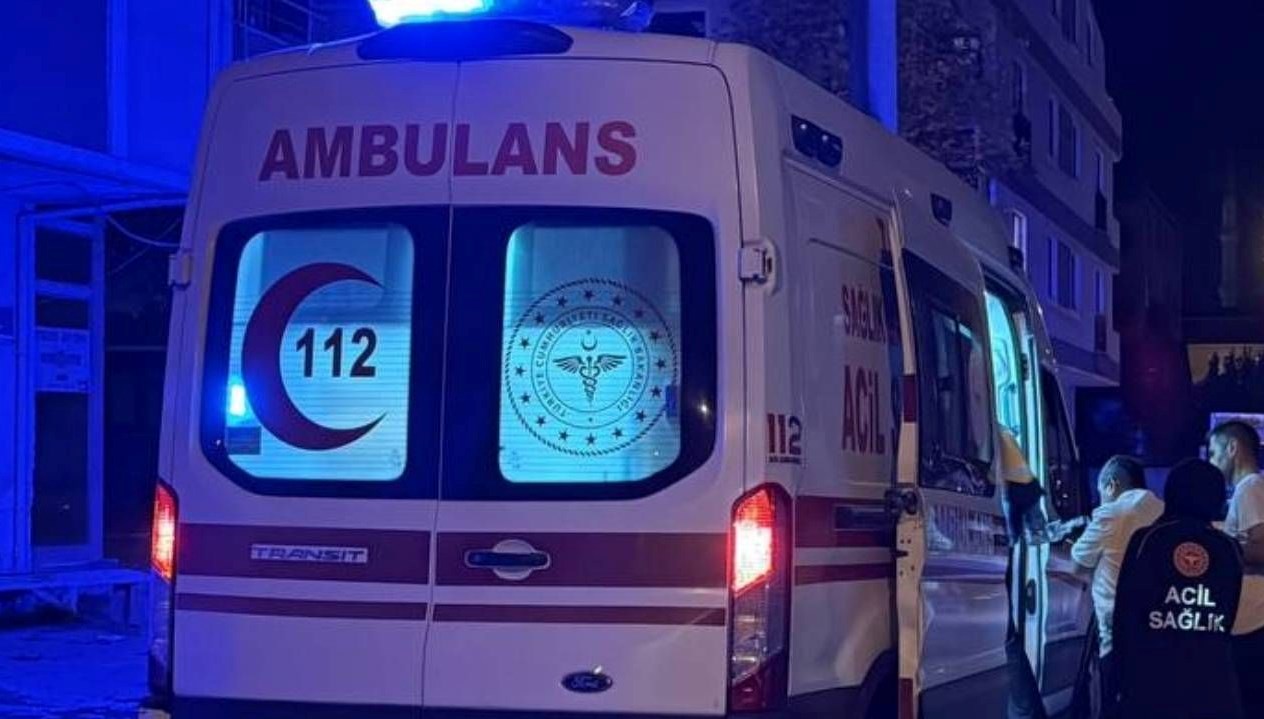 merdivenden dusen kisi yaralandi uQPX3uSH