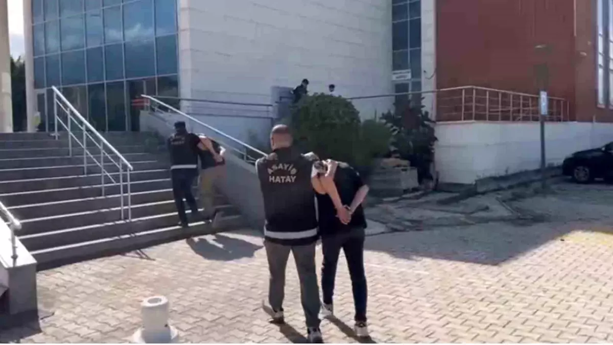 iskenderunda motosiklet hirsizlari yakalandi lUCFepTs.jpg