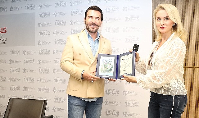 sair arslan sevilen eserleriyle kitap fuarinda chJnzAhS