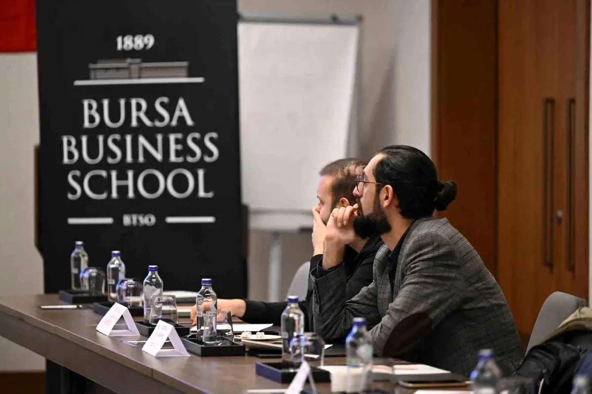 bursa business schoolda satis ve pazarlama egitimi FK3FRrud.jpg