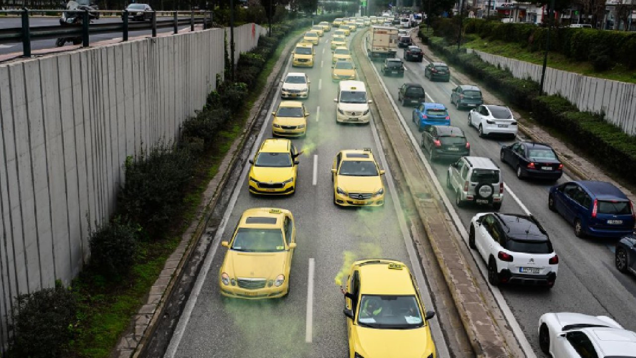 taksicilerden 48 saatlik grev elwblicW.jpg