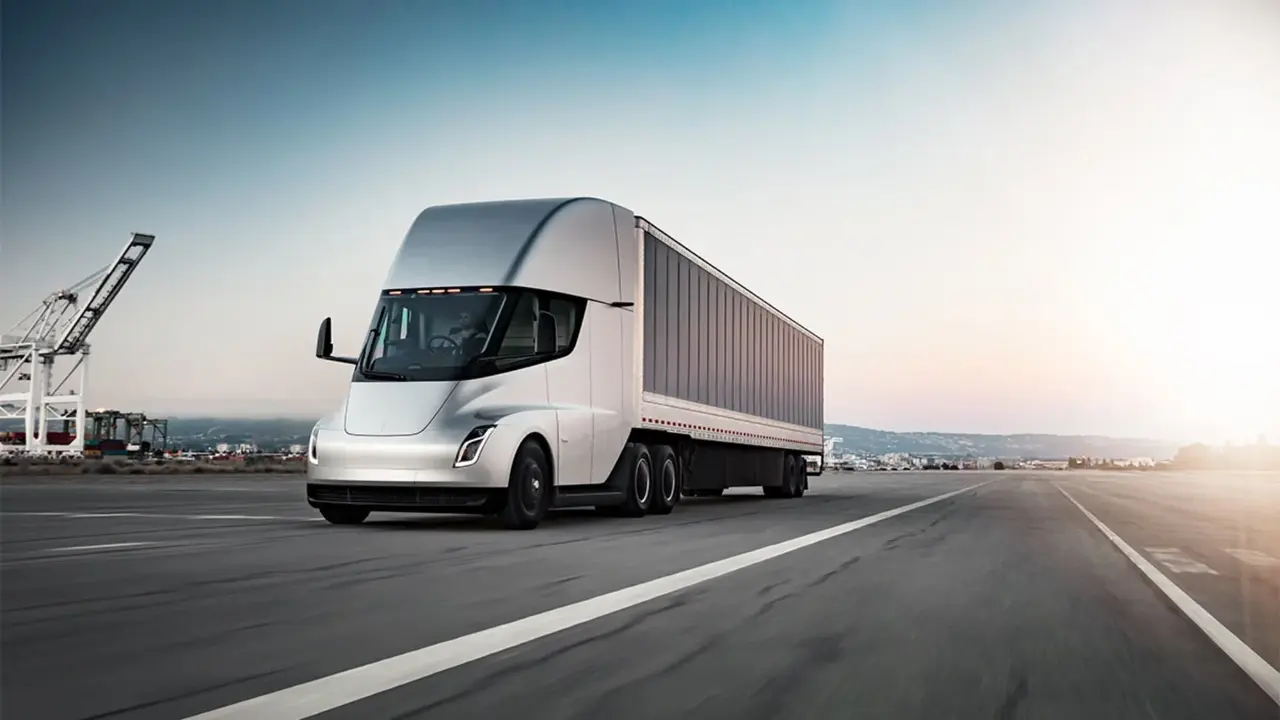 tesla-semi-iki-farkli-modelle-yollara-cikiyor-shiftdeletenet-TwFEYRDX.webp