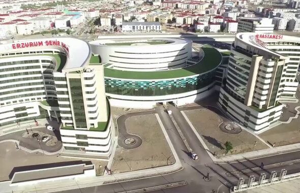 erzurum-sehir-hastanesinde-bashekim-degisti-mesud-fakirullahoglu-goreve-basladi-t5XRe5aO.jpg