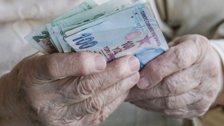 takvim-aciklandi-kim-bayram-ikramiyesini-ne-zaman-alacak-kkaabmTF